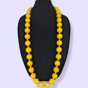 Vintage Yellow Molded Lucite Beaded Necklace